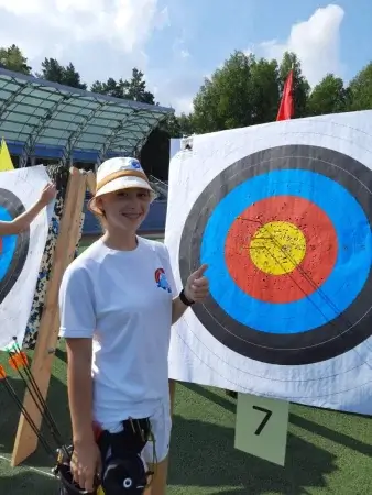 Выпускница филиала Валерия Гришкевич призер чемпионат СФО по стрельбе из лука