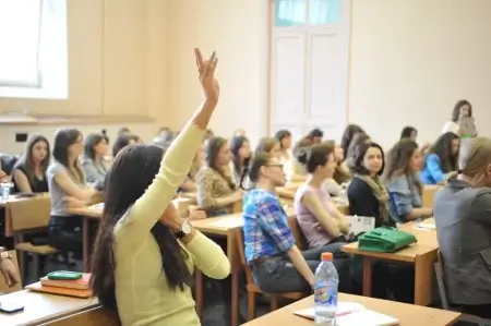 Для студентов филиала состоялась лекция по противодействию коррупции в спорте